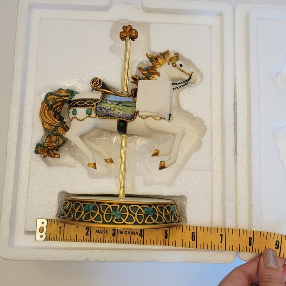 NIB The Hamilton Collection - Irish Blessing Carousel Sculpture - Picture 5 of 8